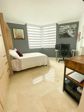 9055 SW 73rd Ct 908, Miami, FL 33156