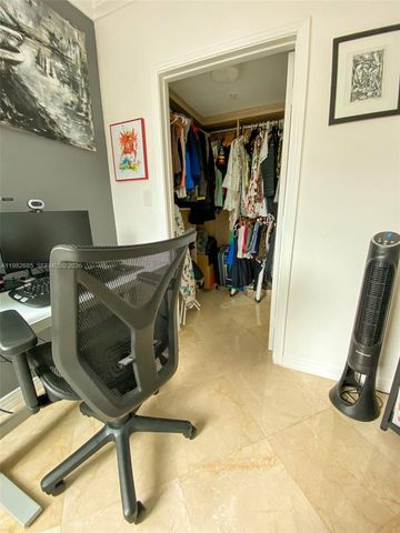 9055 SW 73rd Ct 908, Miami, FL 33156