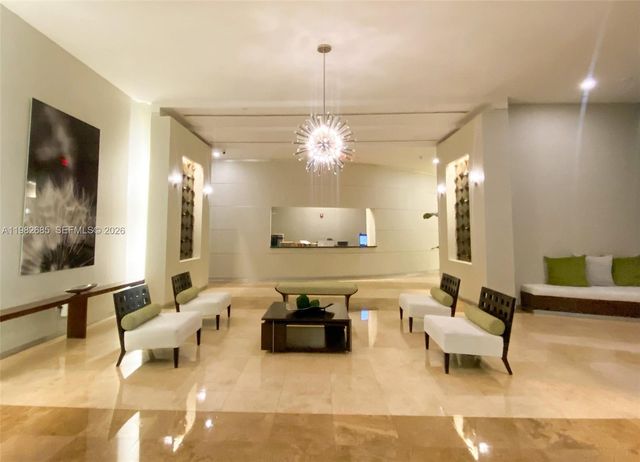 9055 SW 73rd Ct 908, Miami, FL 33156