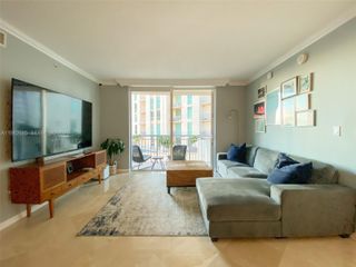 9055 SW 73rd Ct 908, Miami, FL 33156