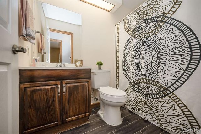 2912 Dividend Park Drive, St Louis, MO 63031