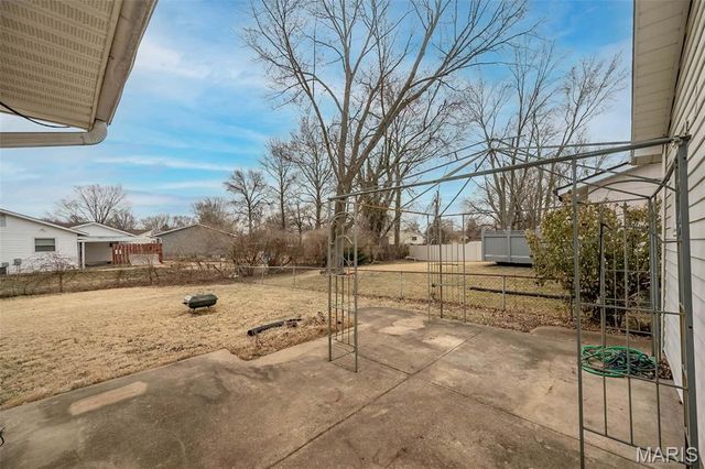 2912 Dividend Park Drive, St Louis, MO 63031