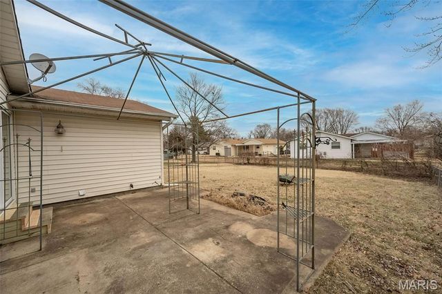 2912 Dividend Park Drive, St Louis, MO 63031