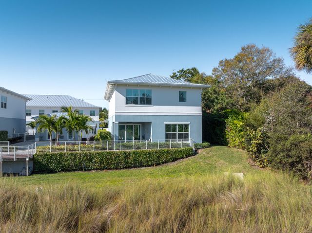 4659 SE Manatee Way, Stuart, FL 34997