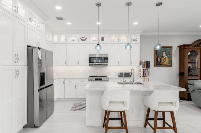 4659 SE Manatee Way, Stuart, FL 34997