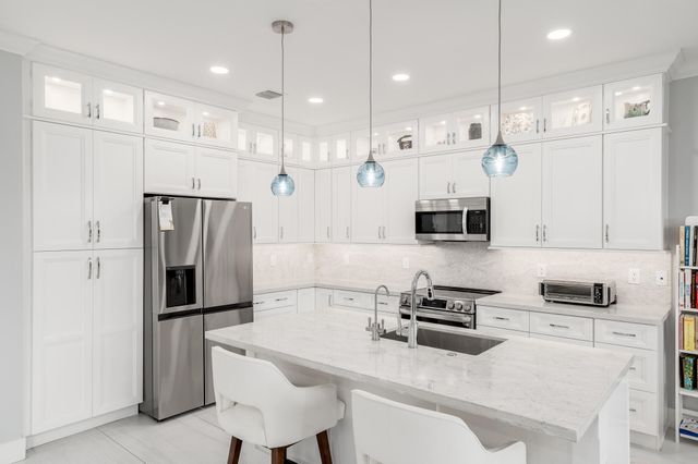 4659 SE Manatee Way, Stuart, FL 34997