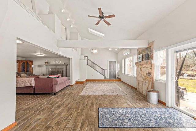 727 E Madison STREET, Oconomowoc, WI 53066