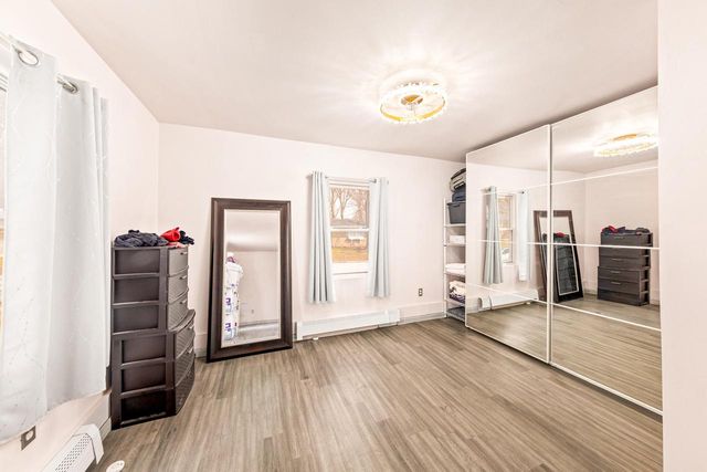 727 E Madison STREET, Oconomowoc, WI 53066