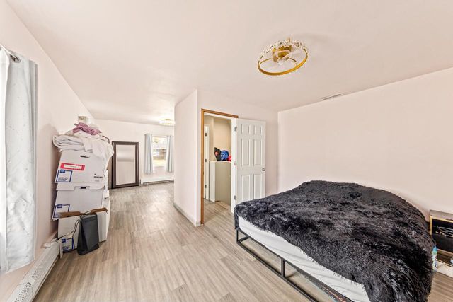 727 E Madison STREET, Oconomowoc, WI 53066