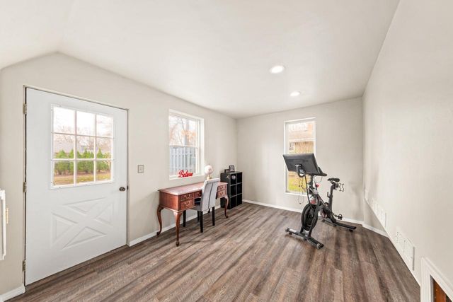 727 E Madison STREET, Oconomowoc, WI 53066