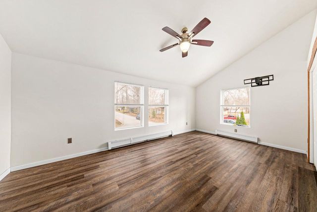 727 E Madison STREET, Oconomowoc, WI 53066