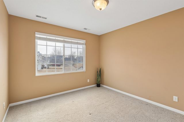 15407 Hammontree Drive, Urbandale, IA 50323