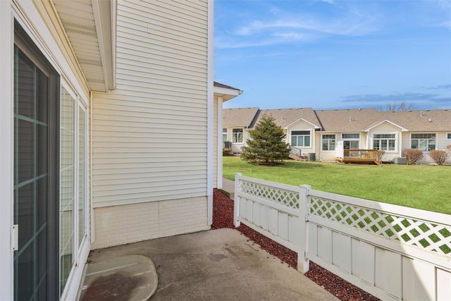 15407 Hammontree Drive, Urbandale, IA 50323