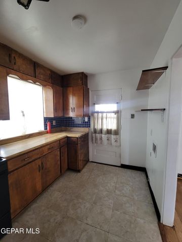 3821 PORTER Avenue, El Paso, TX 79930