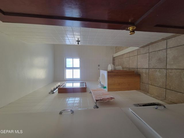 3821 PORTER Avenue, El Paso, TX 79930