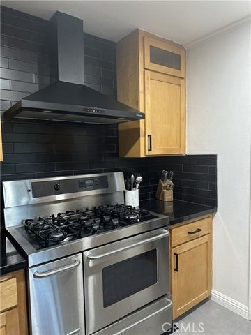 1527 W Palo Alto, Fresno, CA 93711