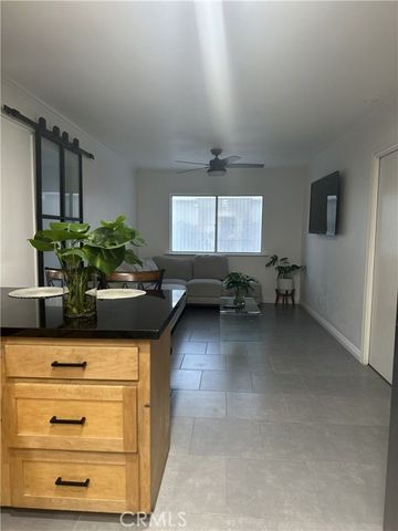 1527 W Palo Alto, Fresno, CA 93711