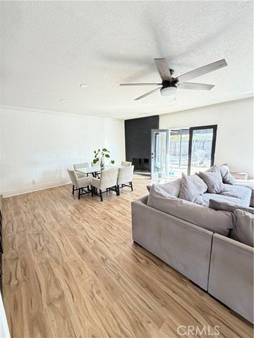 1527 W Palo Alto, Fresno, CA 93711