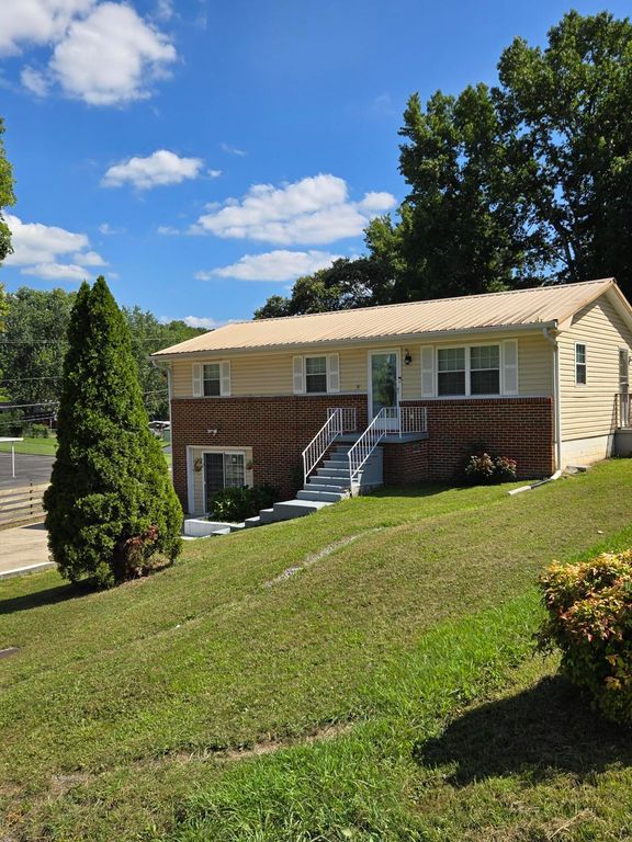 1220 28th Street, SE, Cleveland, TN 37323