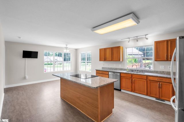356 Garnet Valley Drive, Inman, SC 29349
