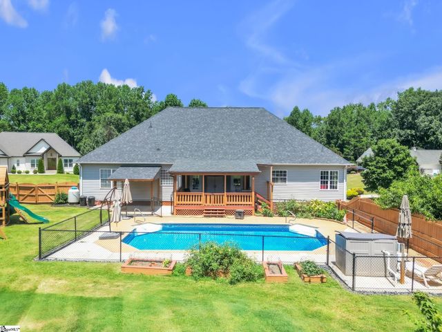 356 Garnet Valley Drive, Inman, SC 29349