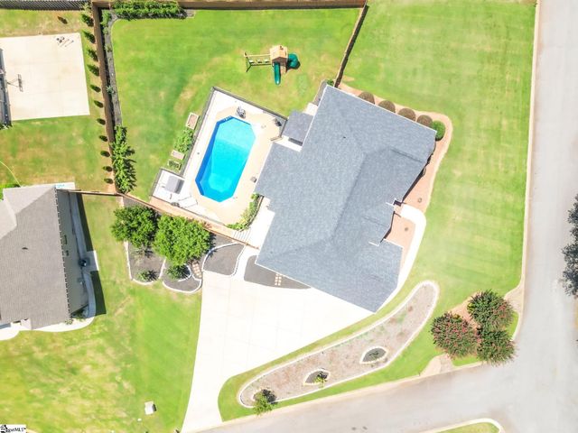 356 Garnet Valley Drive, Inman, SC 29349