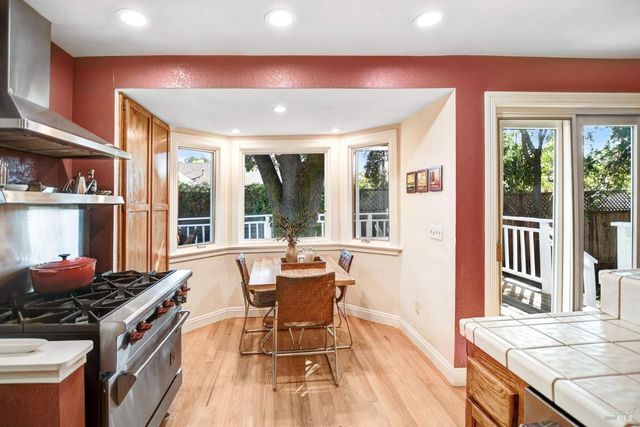 510 Mitchell Way, Sonoma, CA 95476