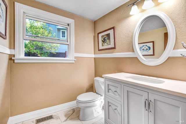 510 Mitchell Way, Sonoma, CA 95476