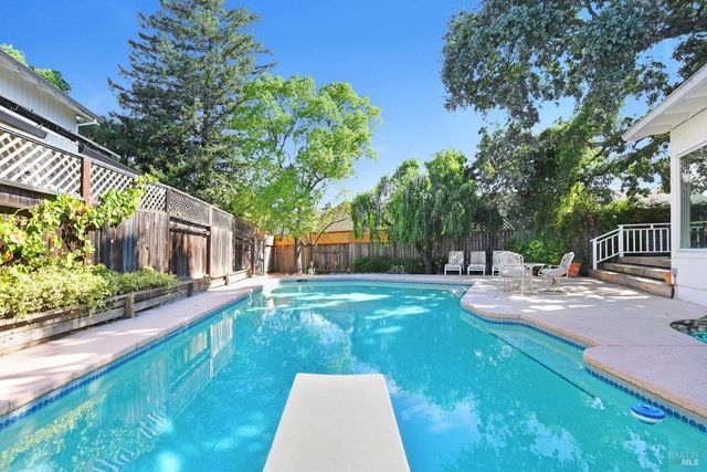 510 Mitchell Way, Sonoma, CA 95476