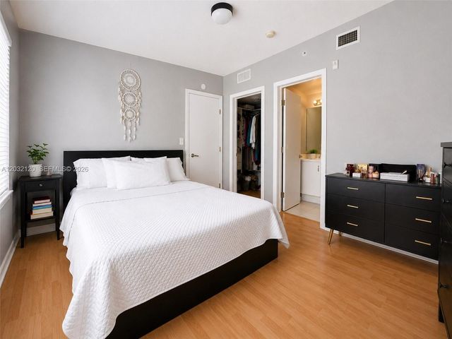 7326 Collins Avenue 203, Miami Beach, FL 33141