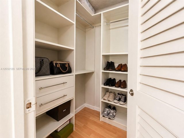 7326 Collins Avenue 203, Miami Beach, FL 33141