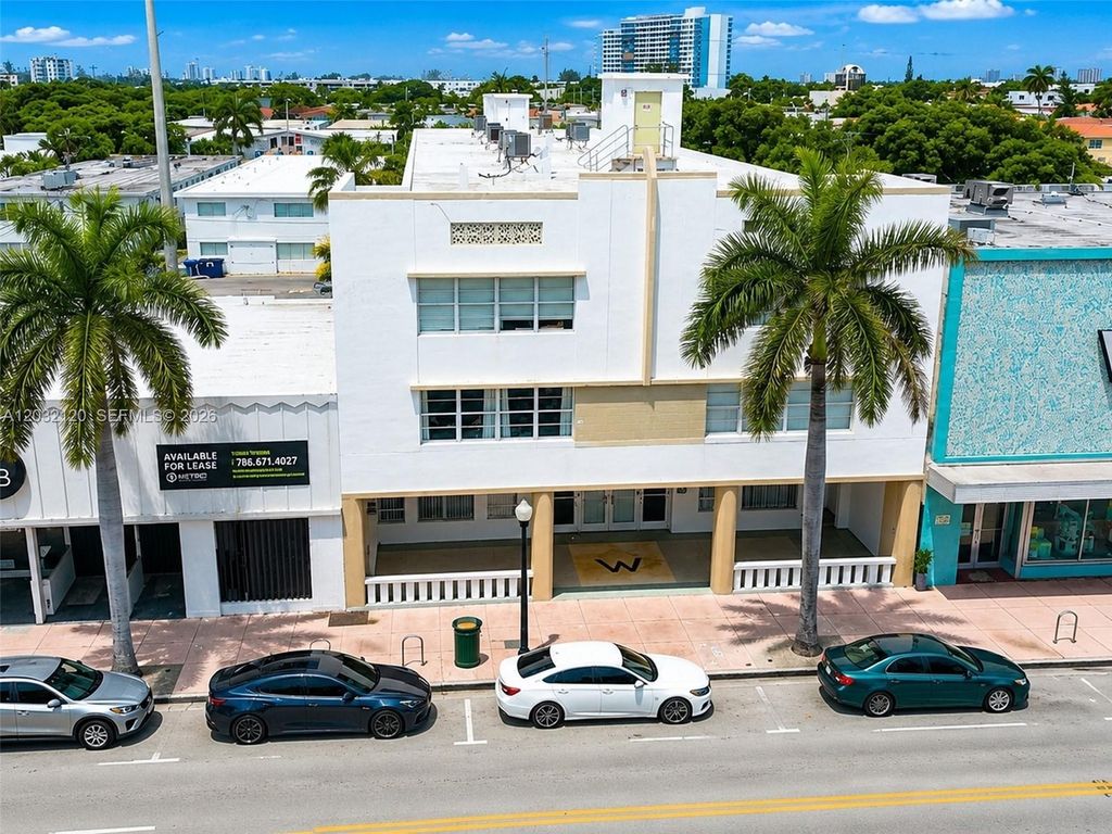 7326 Collins Avenue 203, Miami Beach, FL 33141