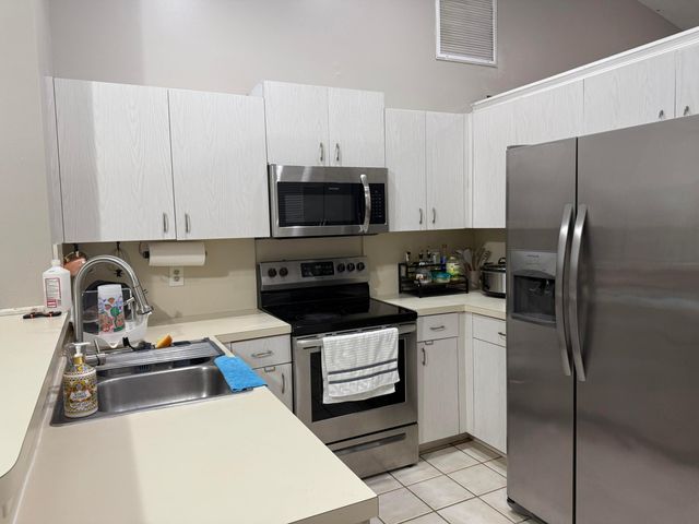 13025 MEADOWBREEZE Drive, Wellington, FL 33414