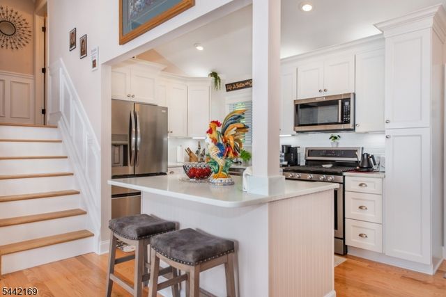 226 Winifred Dr, Totowa Boro, NJ 07512