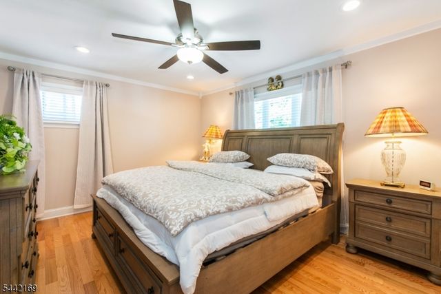 226 Winifred Dr, Totowa Boro, NJ 07512