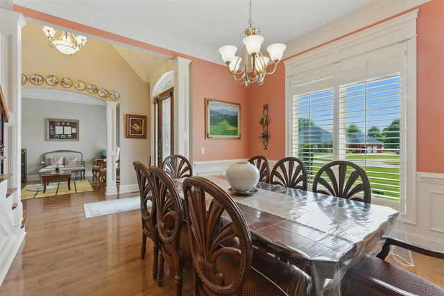 115 MEADOWBROOK DR, Bolivar, TN 38008