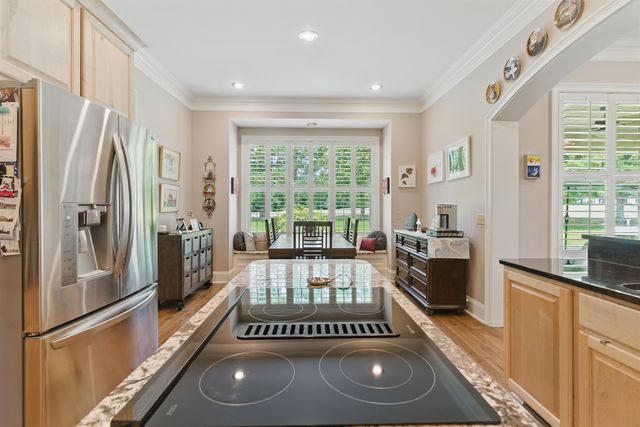 115 MEADOWBROOK DR, Bolivar, TN 38008