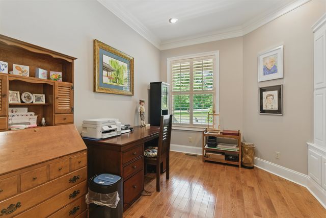 115 MEADOWBROOK DR, Bolivar, TN 38008