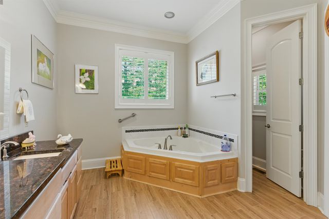 115 MEADOWBROOK DR, Bolivar, TN 38008