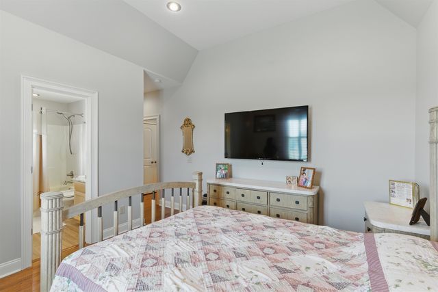 115 MEADOWBROOK DR, Bolivar, TN 38008