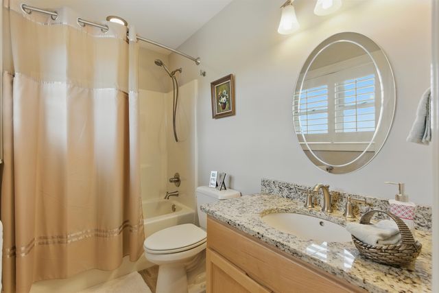 115 MEADOWBROOK DR, Bolivar, TN 38008