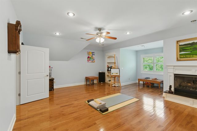 115 MEADOWBROOK DR, Bolivar, TN 38008