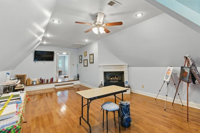 115 MEADOWBROOK DR, Bolivar, TN 38008