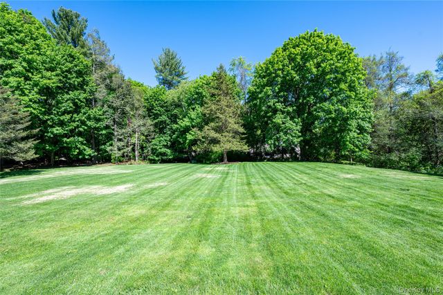 469 Taconic Road, Greenwich, CT 06831