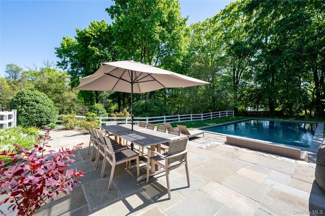 469 Taconic Road, Greenwich, CT 06831