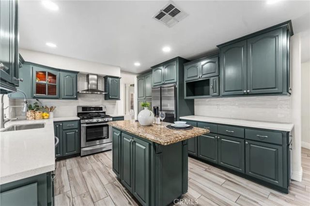 3054 Sandstone Court, Palmdale, CA 93551