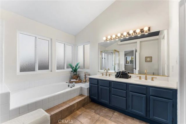 3054 Sandstone Court, Palmdale, CA 93551