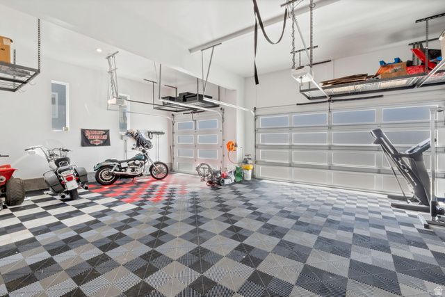 1924 W OAKRIDGE DR, Lehi, UT 84048