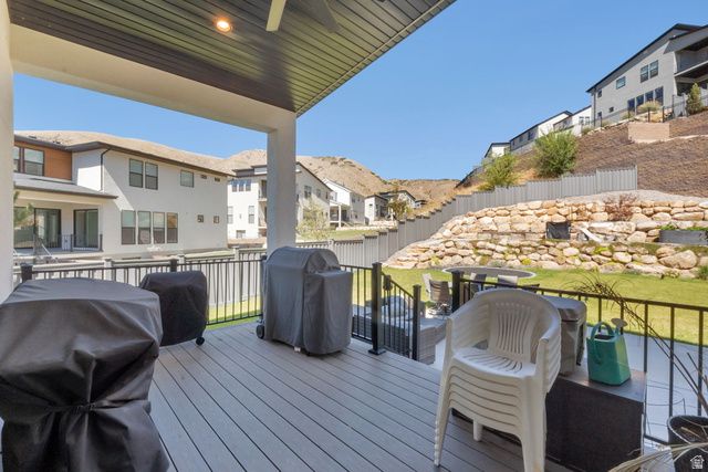 1924 W OAKRIDGE DR, Lehi, UT 84048