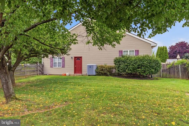 1934 COLONIAL DR, Croydon, PA 19021